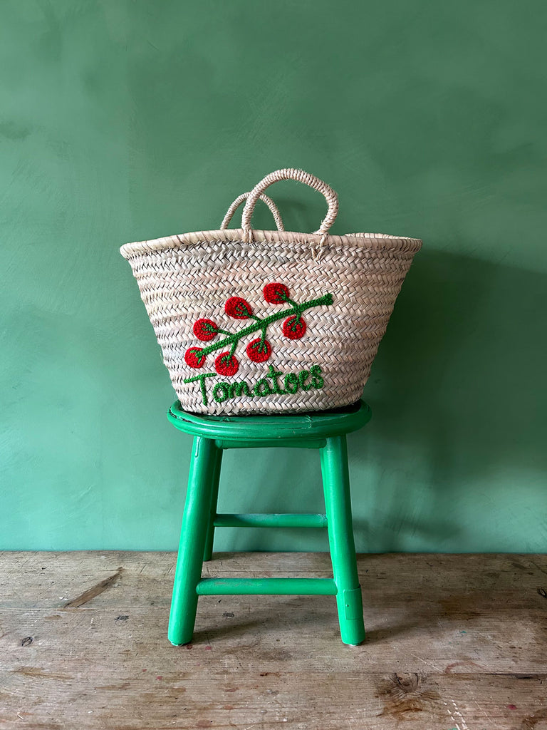 Woven market basket bag with small handles and an embroidered tomato illustration and accompanying text | BohemiaDesign